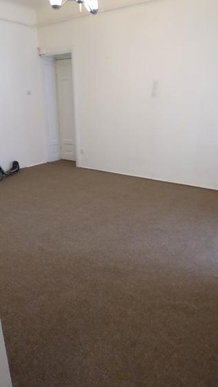 Apartament cu 2 camere semidecomandat în Victoriei