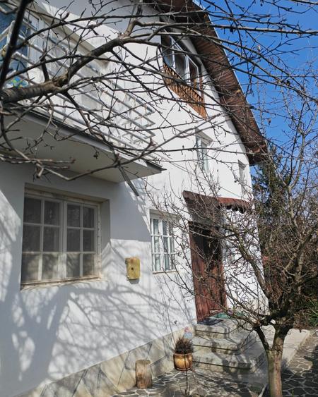 Casă individuală cu 6 camere cu Teren 400 Mp în Breaza
