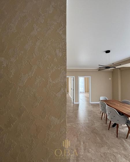 Apartament cu 3 camere semidecomandat în Nord