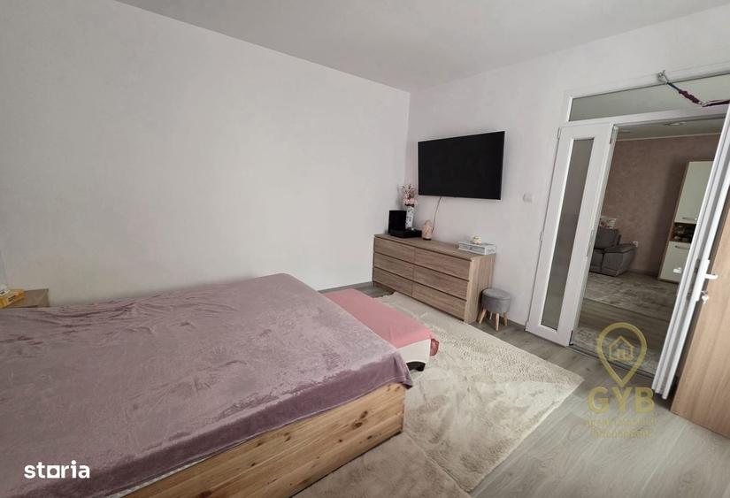 Casă cu 4 camere în Girișu de Criș