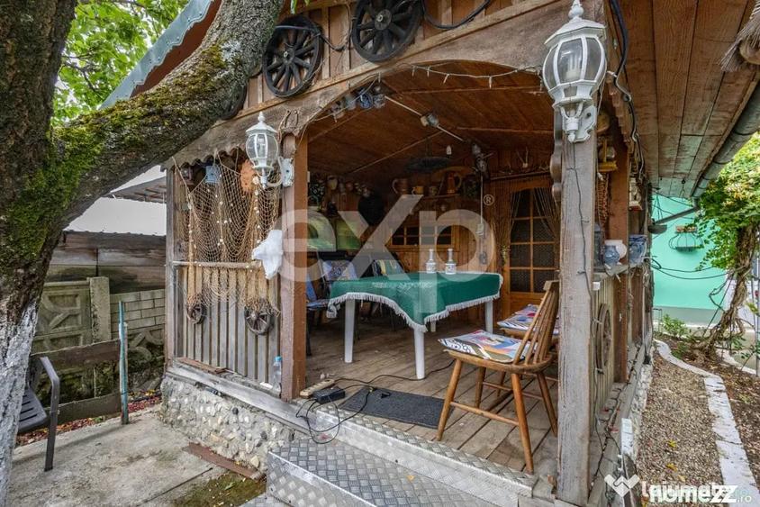 Casă cu 5 camere cu Teren 1866 Mp în Central