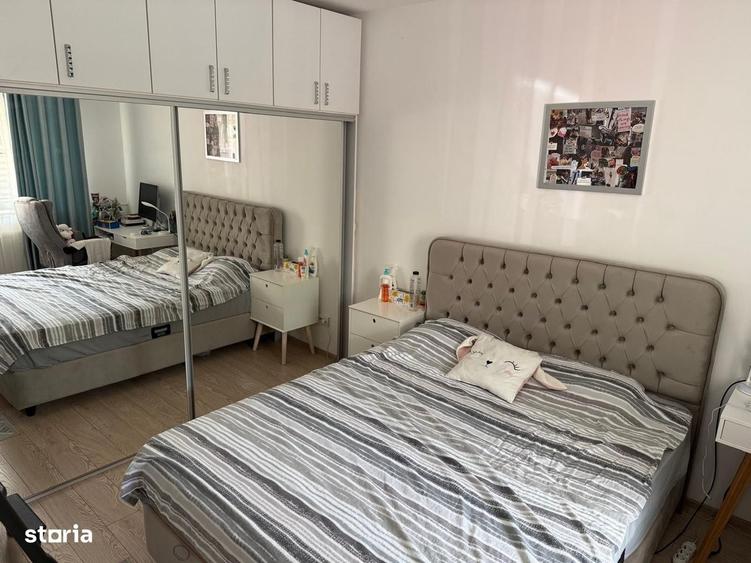 Apartament cu 3 camere decomandat, mobilat în Central