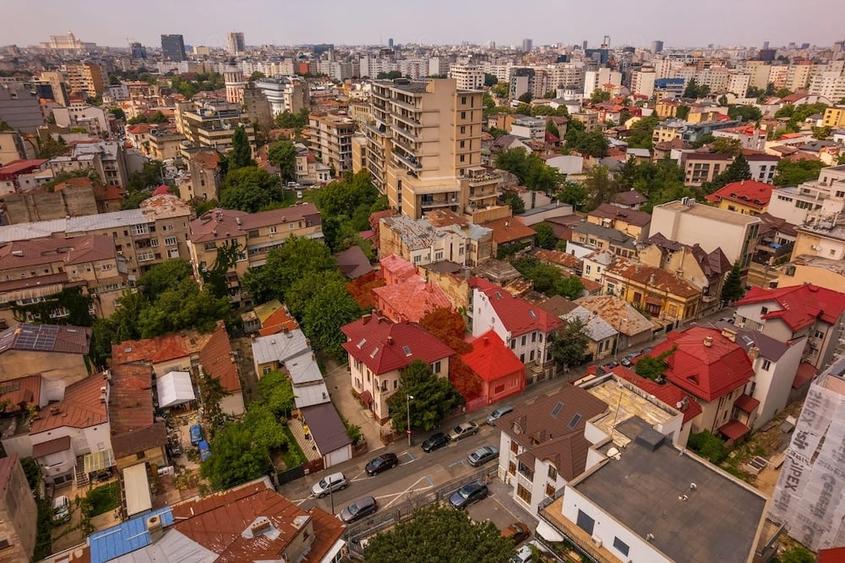 Casă cu Teren 459 Mp în Ferdinand