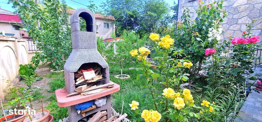 Casă cu 5 camere cu Teren 338 Mp în Sud