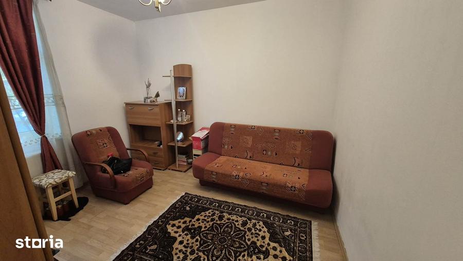 Apartament cu 2 camere decomandat în Titan
