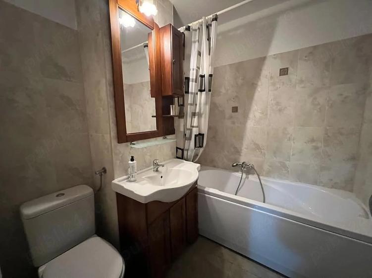 Apartament cu 3 camere decomandat în Giarmata