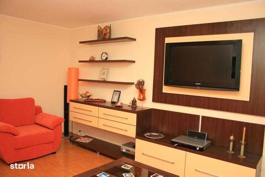 Apartament cu 3 camere decomandat, mobilat în Tomis III