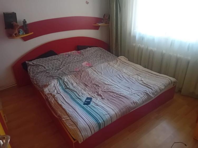 Apartament cu 3 camere în Mărăței