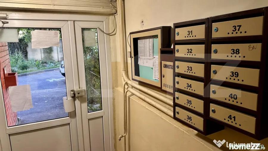 Apartament cu 3 camere semidecomandat în Dacia