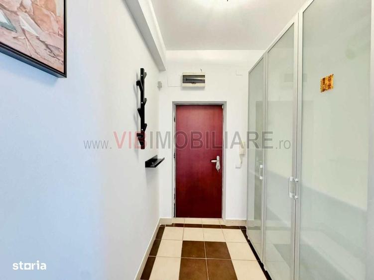 Apartament cu 3 camere semidecomandat în Eminescu