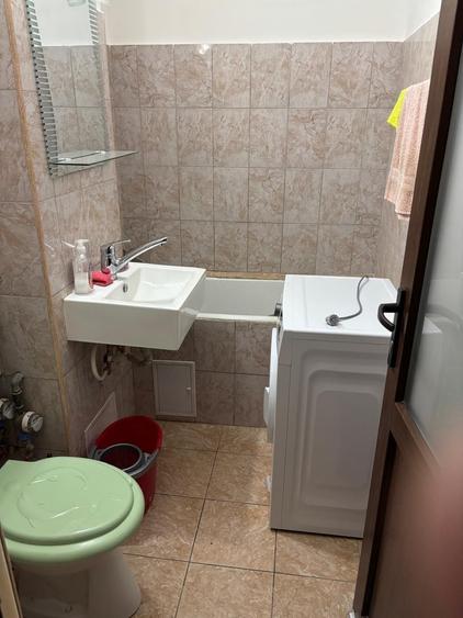 Inchiriez apartament cu o camera - 6