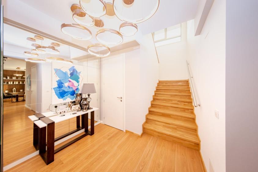 Duplex cu 4 camere cu Canalizare în Domenii