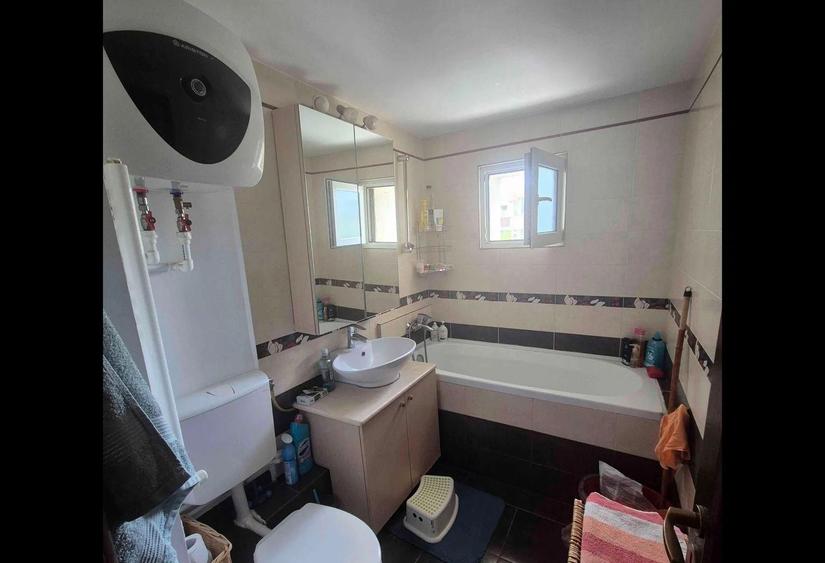 Apartament cu 2 camere decomandat, mobilat în Aviației