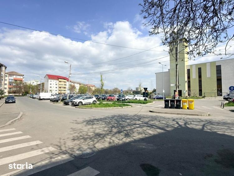 Apartament cu 4 camere în Girocului