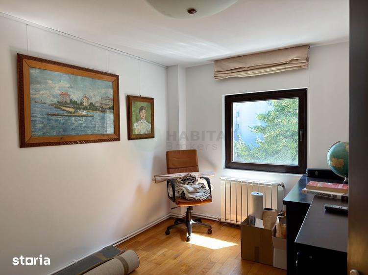 Apartament cu 4 camere decomandat în Cișmigiu
