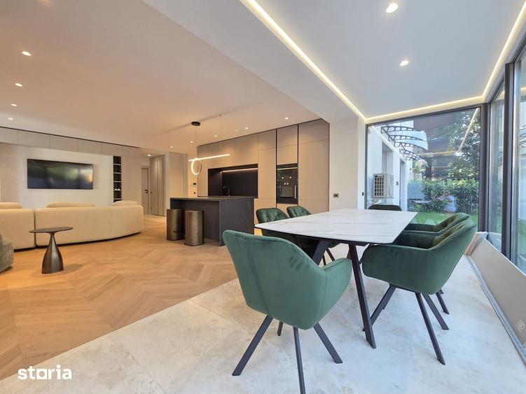 Apartament cu 4 camere în Central