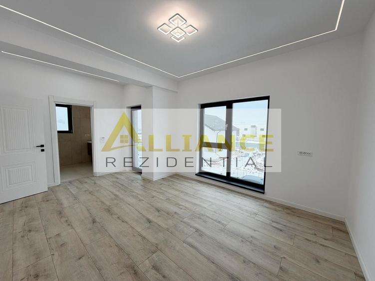 Casă individuală cu 4 camere cu Canalizare în Berceni