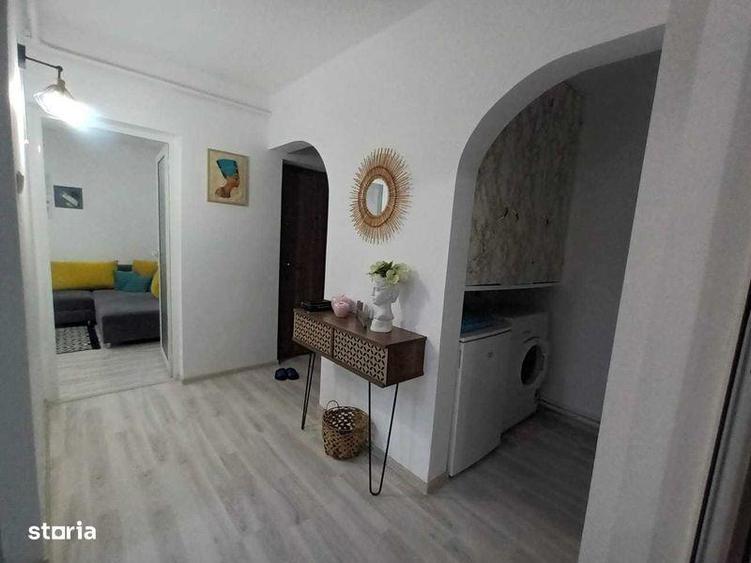 Apartament cu 2 camere decomandat în Micro 13