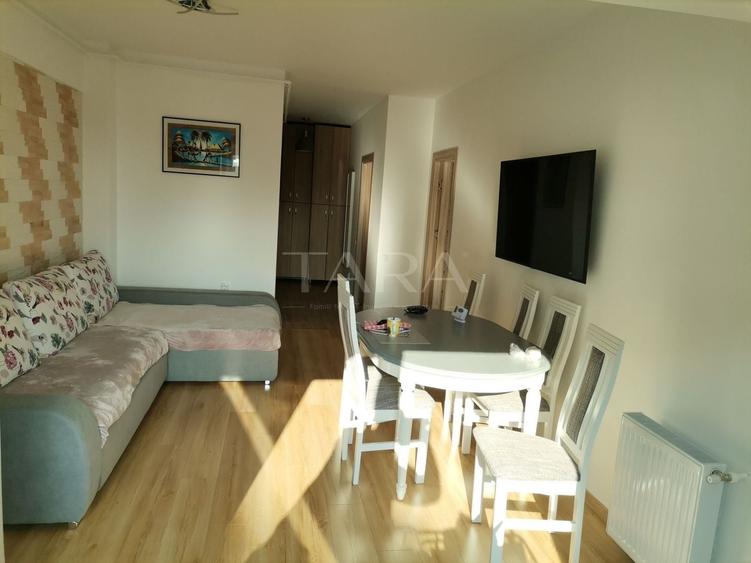 Apartament cu 3 camere semidecomandat în Iris