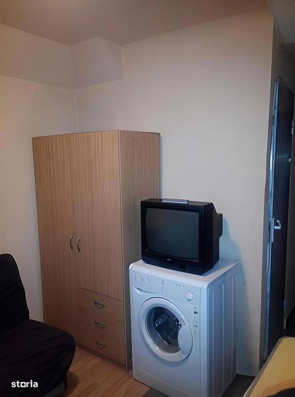 Garsonieră decomandată în Rogerius