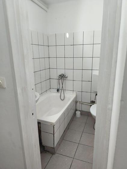 Garsonieră semidecomandată în Teiul Doamnei