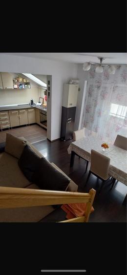 Apartament cu 3 camere în Florești