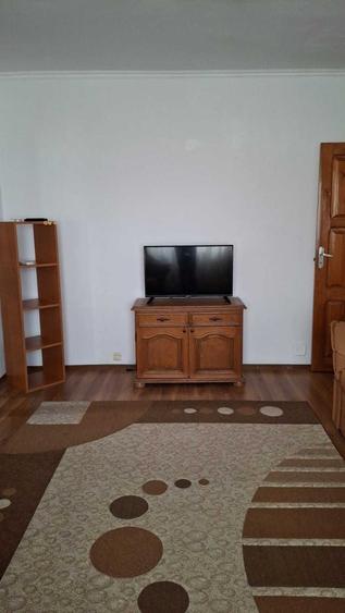 Apartament cu 2 camere semidecomandat în Poarta 6