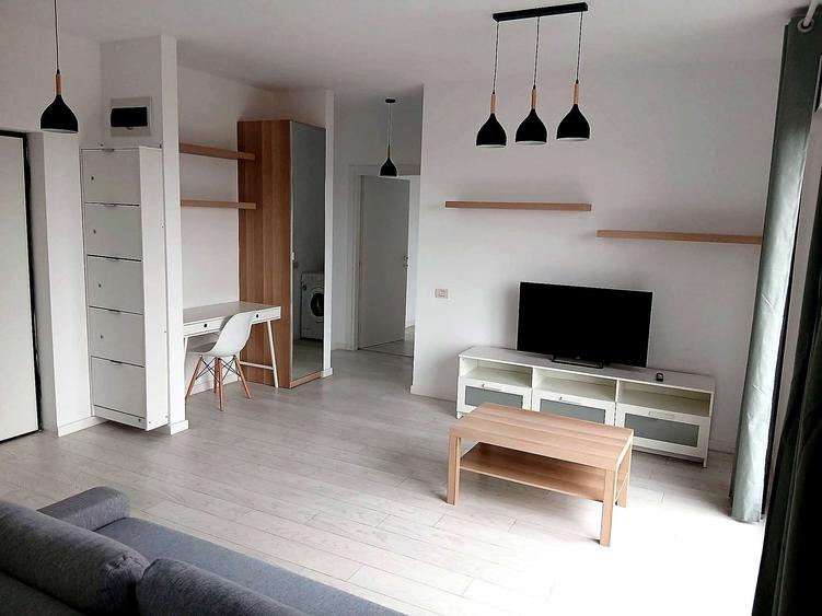 Apartament cu 2 camere semidecomandat în Fundeni