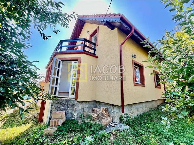 Casă individuală cu 3 camere cu Canalizare în Faraoani