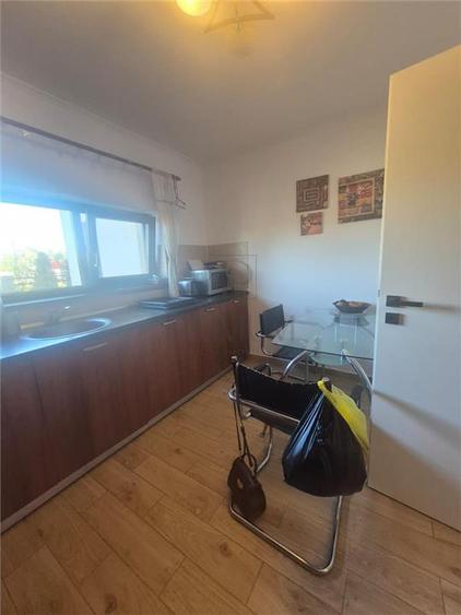 Casă individuală cu 5 camere cu Teren 614 Mp în Moșnița Nouă