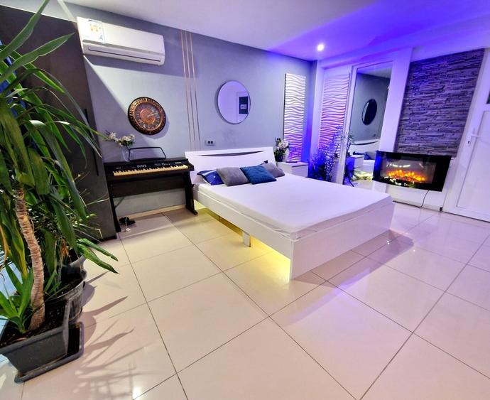 Spațiu comercial, de 30 mp, în Casa de Cultură