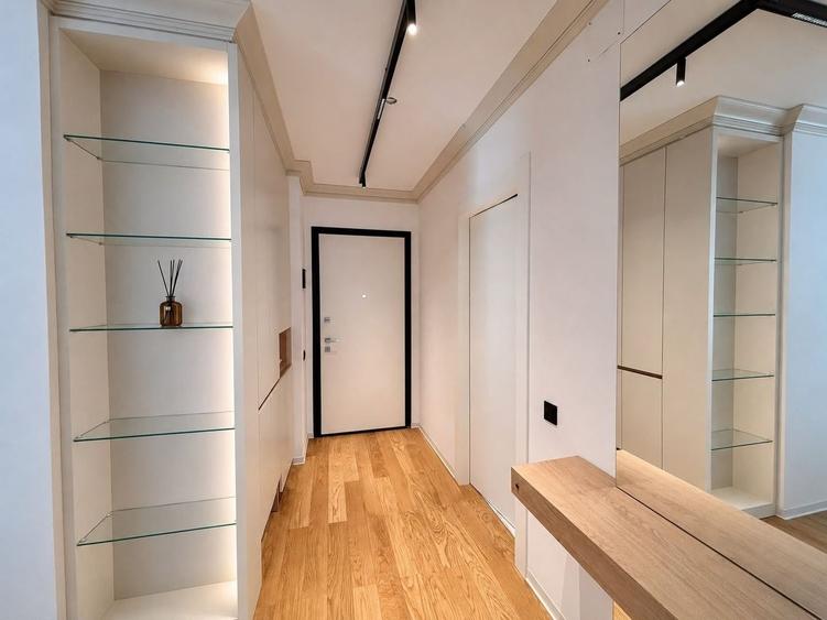 Apartament cu 3 camere, mobilat în Floreasca