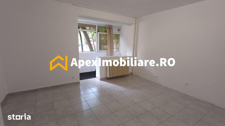 Garsonieră decomandată în Drumul Taberei