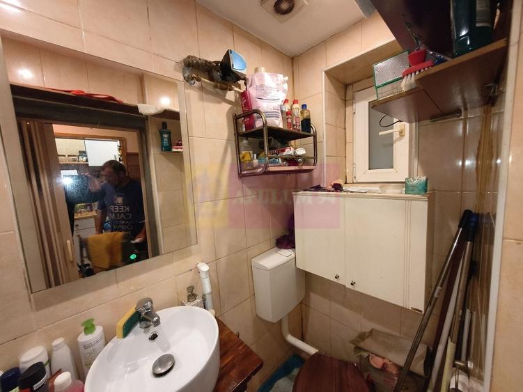 Apartament cu 2 camere semidecomandat în Baba Novac