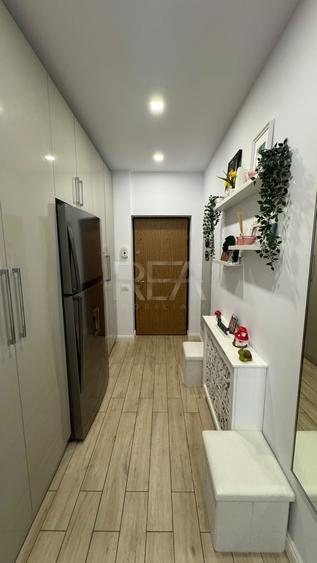 Apartament cu 3 camere decomandat, mobilat în Theodor Pallady
