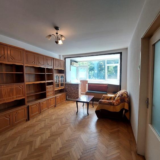 Apartament cu 2 camere semidecomandat în Țiglina 1