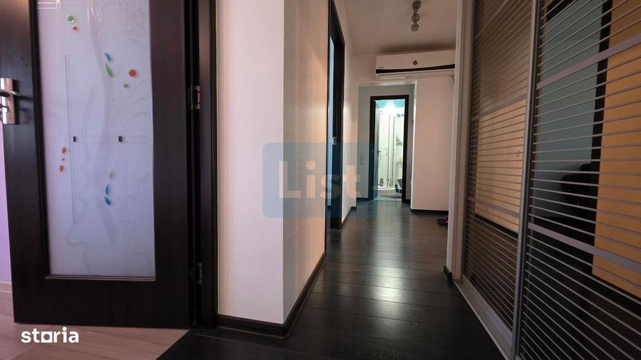 Apartament cu 4 camere decomandat în Central