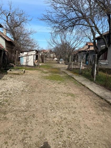 Casă individuală cu 4 camere cu Teren 720 Mp în Smârdioasa