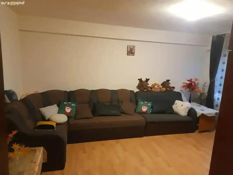 Apartament cu 3 camere decomandat în 1 Mai