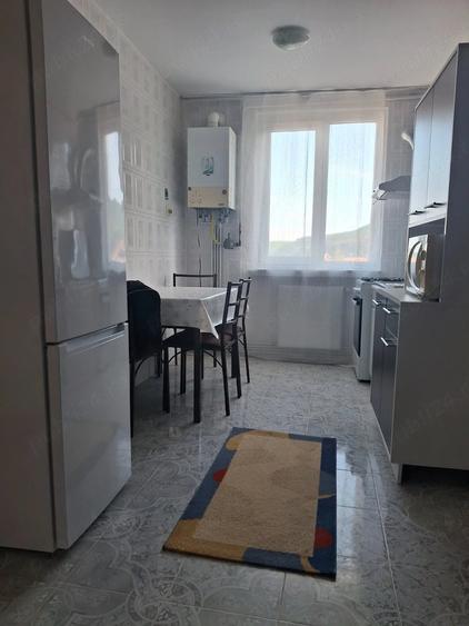 Apartament cu 2 camere decomandat în Precista