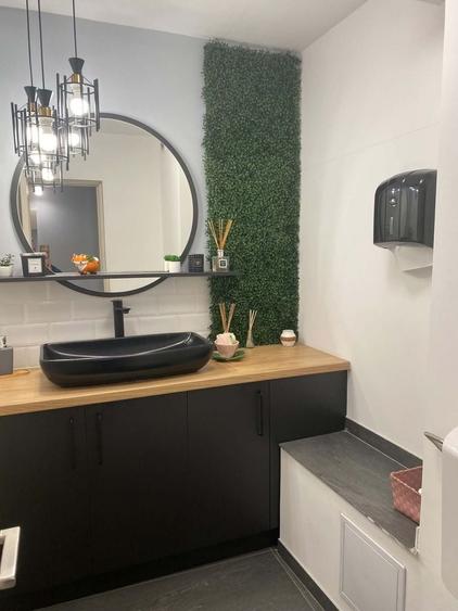 Spațiu comercial, de 50 mp, în Central