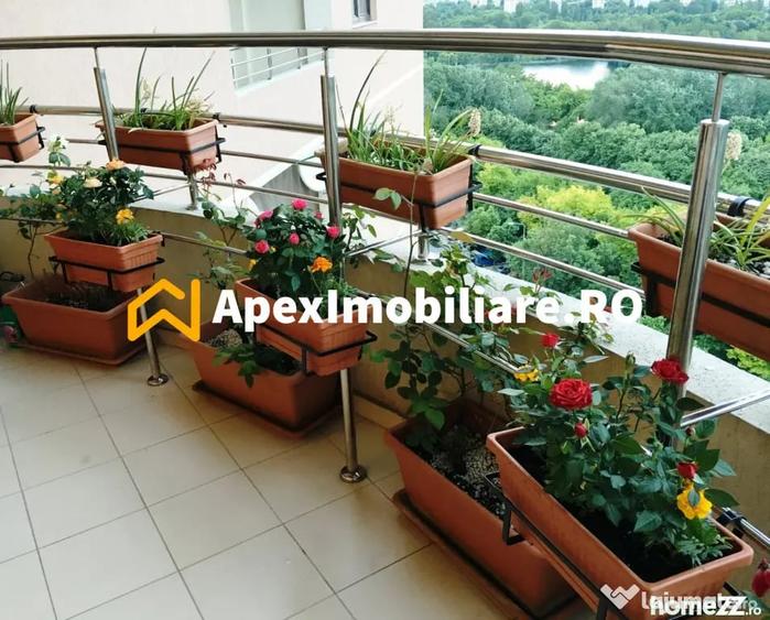Apartament cu 3 camere decomandat, mobilat în Baba Novac