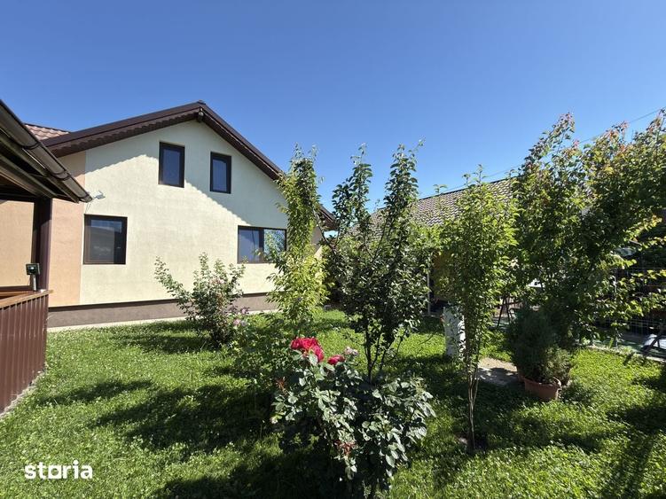 Casă cu 3 camere cu Teren 270 Mp în Lumina