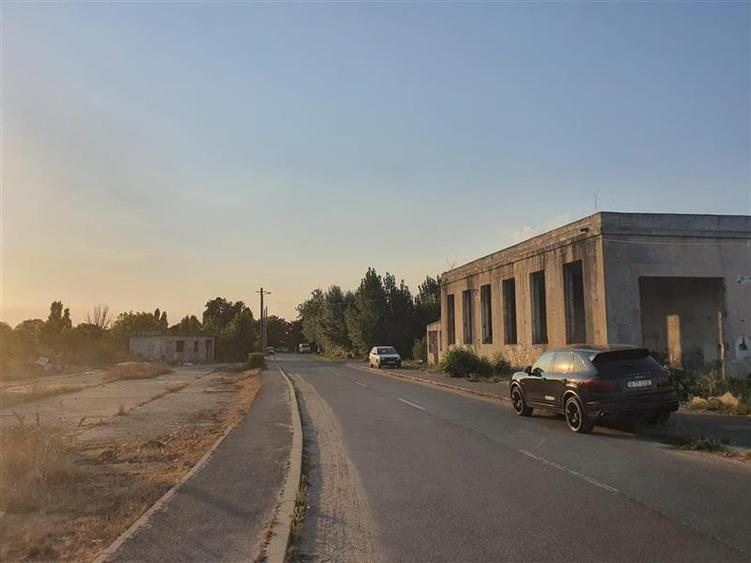Spațiu industrial, de 3,000 mp, în Giulești