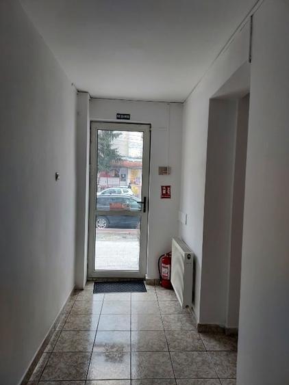 Apartament cu 2 camere decomandat, mobilat în Decebal