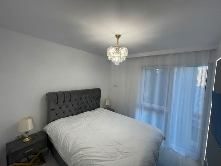Apartament cu 2 camere semidecomandat, mobilat în Aradului
