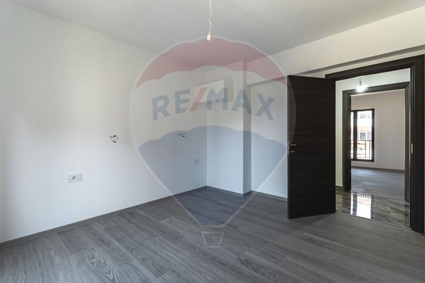COMISION 0% | CLADIRE DE INCHIRIAT| PARCARE PROPRIE| TRACTORUL - 15
