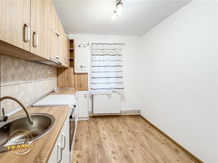 Apartament cu 2 camere decomandat, mobilat în Central