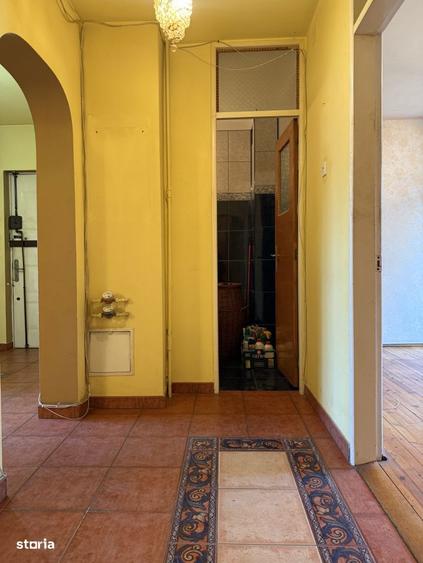 Apartament cu 3 camere în Rahova