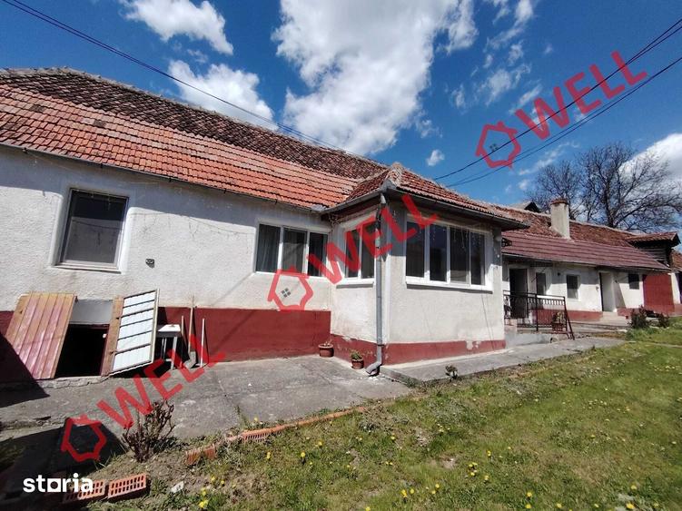 Casă cu 5 camere cu Teren 1249 Mp în Măieruș